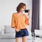 V-neck 3/4-sleeve Cotton T-shirt