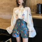 Tie-neck Flower Embroidered Blouse / Zip-up Jacquard Shorts