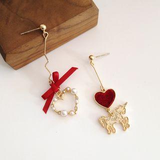 Non-matching Faux Pearl Heart Unicorn Dangle Earring