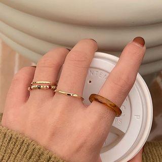 Set Of 4: Alloy / Resin / Bead Ring (assorted Designs)