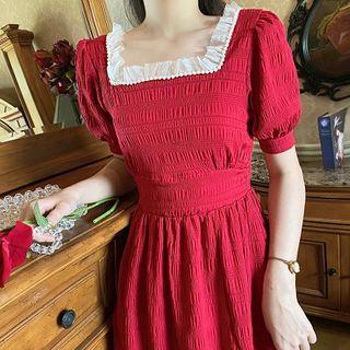 Lace Trim Short-sleeve Peplum Blouse / Midi A-lin Dress
