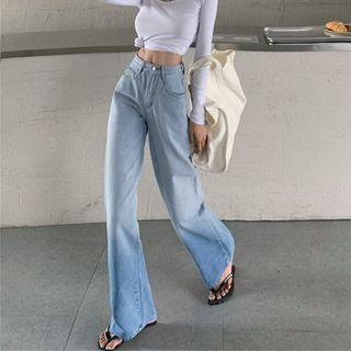 Long-sleeve T-shirt / Gradient Wide-leg Jeans