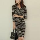Print 3/4-sleeve V-neck Sheath Dress
