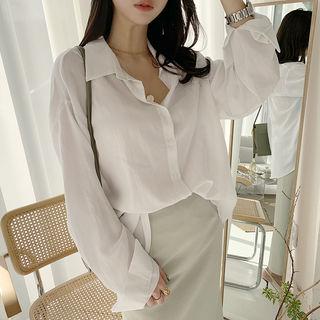 Button-back Loose-fit Blouse