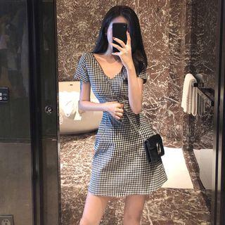 Check V-neck High-waist Short-sleeve Dress