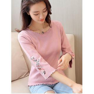 Embroidered 3/4 Sleeve Knit Top