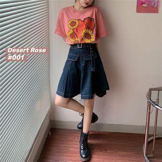 Elbow-sleeve Printed T-shirt / Mini A-line Denim Skirt