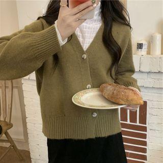 Long-sleeve Turtleneck Lace Top / V-neck Cardigan