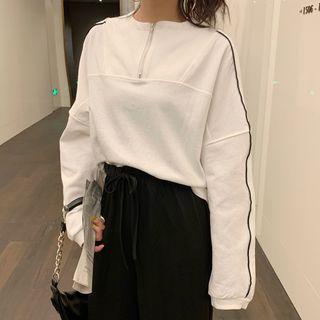 Sweatshirt / Straight-fit Pants
