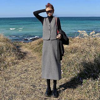 Turtleneck Long-sleeve Top / Checked Vest / Midi A-line Skirt