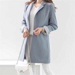 Notched-lapel Hidden-button Jacket