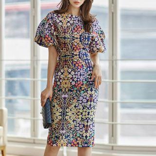 Set: Short-sleeve Floral Print Blouse + Midi Fitted Skirt
