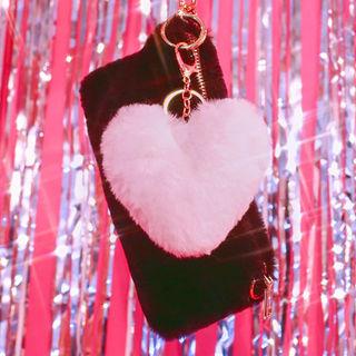 Faux-fur Wristlet Clutch With Heart Keyring