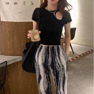 Short-sleeve Cutout T-shirt / Tie-dyed Wide Leg Pants