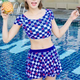 Set: Patterned Short Sleeve Swim Top + Swim Skirt