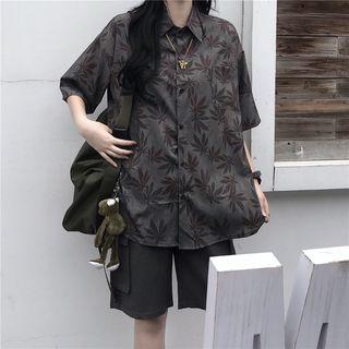 Maple-leaf Print Shirt / Cargo Shorts