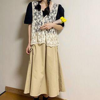 Buttoned Sleeveless Lace Top