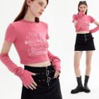 Set: Embroidered Cropped T-shirt + Arm Sleeves