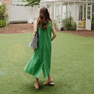 Sleeveless Slit-back Dress