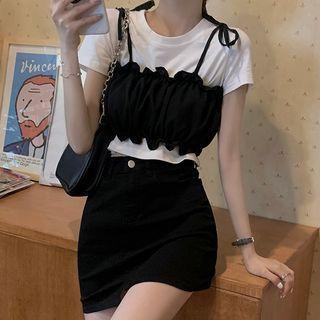 Short-sleeve T-shirt / Mini Fitted Skirt / Vest