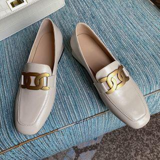Chained Low Heel Loafers