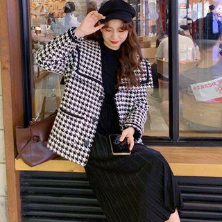 Plain Midi Knit Dress / Houndstooth Jacket
