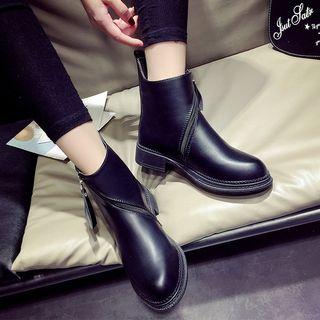 Diagonal Zip Short Boots