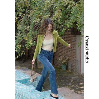 Straight Leg Jeans / Cardigan