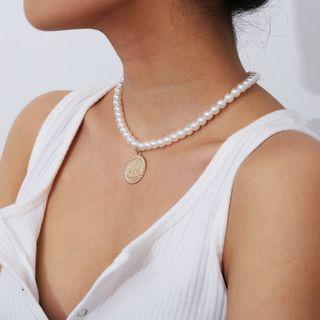 Alloy Embossed Pendant Faux Pearl Necklace 1 Pc - 3105 - Gold - One Size