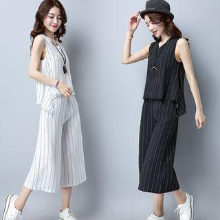 Set: Pinstriped Sleeveless Top + Capri Wide-leg Pants