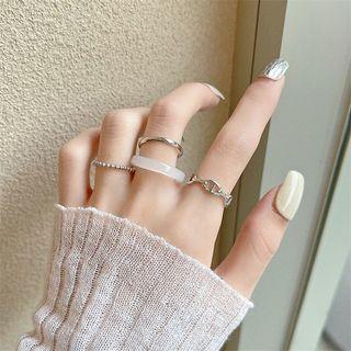 Set Of 4: Resin / Alloy Ring (various Designs) Set Of 4 - Silver & White - One Size