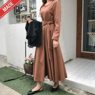 Round-neck Tie-waist Maxi Flare Dress