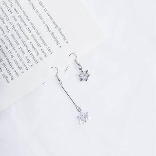 Asymmetric Snowflake Drop Earring 1 Pair Hook Earring - Non-matching - One Size