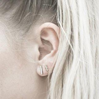 Bar Earring
