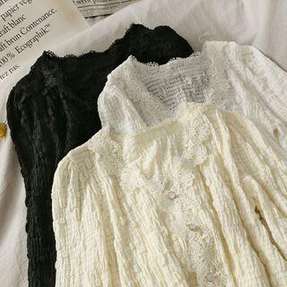 V-neck Slim-fit Lace Top