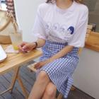 Set: Round-neck Printed T-shirt + Flat-front Gingham Skirt