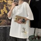 Elbow-sleeve Frog-buttoned Crane Embroidered T-shirt