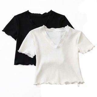 Short-sleeve V-neck Lettuce Edge Cropped T-shirt