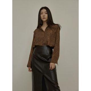 Padded-shoulder Shirt