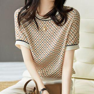 Short-sleeve Retro Print Blouse Almond White - One Size