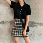 Short Sleeve Cropped T-shirt / Plaid A-line Skirt