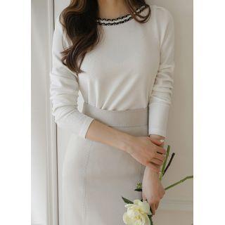 Round-neck Tweed-trim Blouse