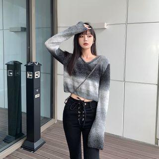 V-neck Tie-dyed Crop Knit Top