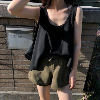 U-neck Tank Top / Drawstring Shorts