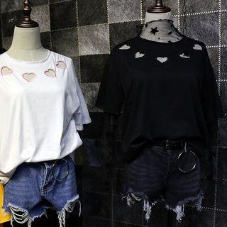 Short-sleeve Cutout Heart T-shirt