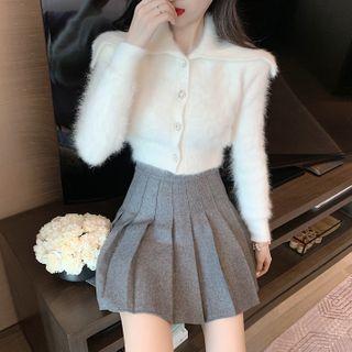 Collared Cropped Cardigan / Lace Trim Mini Pencil Furry Skirt