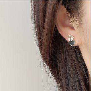 Geometry Clip-on Earring 1 Pair - Clip On Earring - Black - One Size