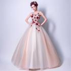 Sleeveless Applique Embroidery Wedding Dress