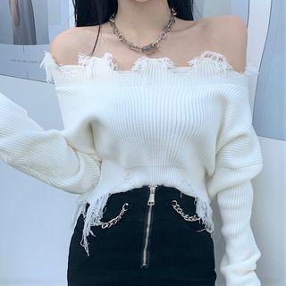 Distressed Off-shoulder Sweater / Skinny Jeans