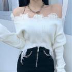 Distressed Off-shoulder Sweater / Skinny Jeans